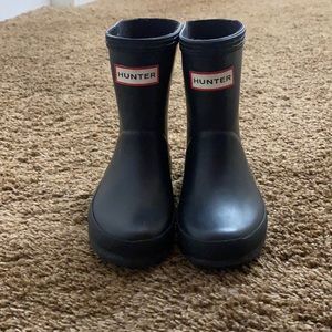 Toddlers hunter boots . Size 6